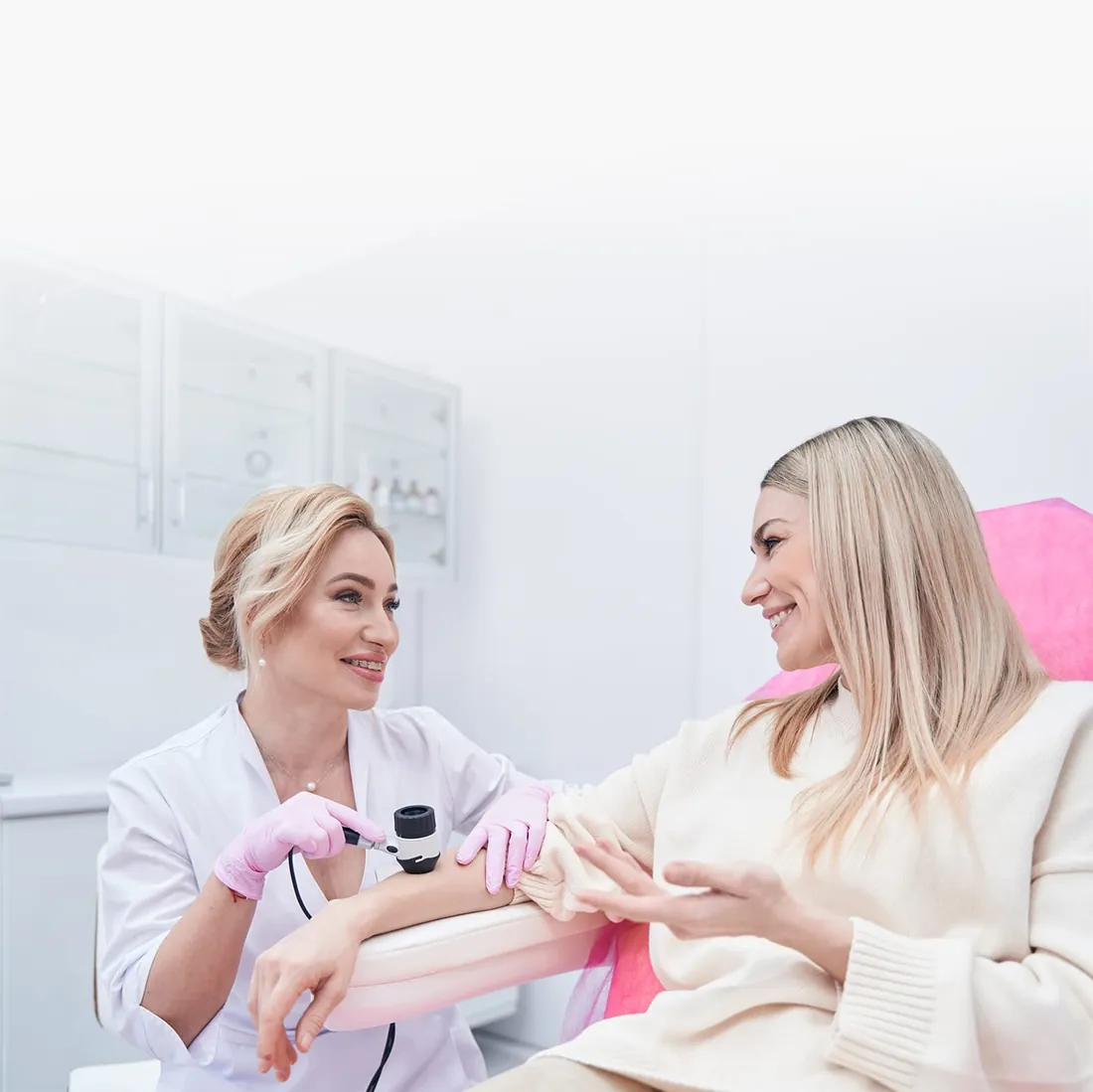 Esthetician performing an Endermology treatment